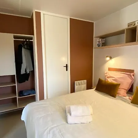 Camping Les Carolins Campsite