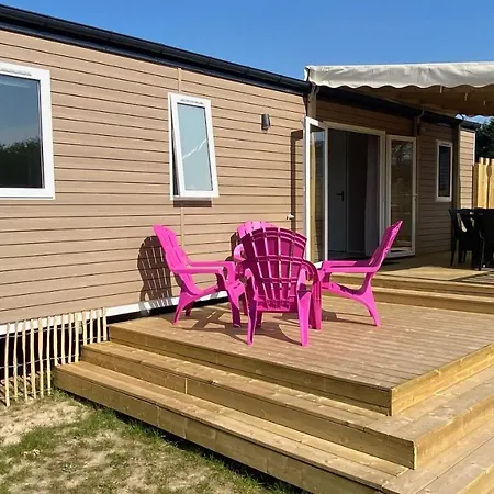 Camping Les Carolins Campsite