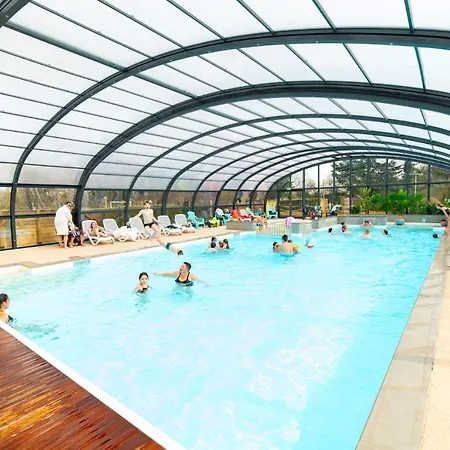Camping Les Carolins * Portbail