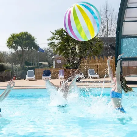 Camping Les Carolins Portbail